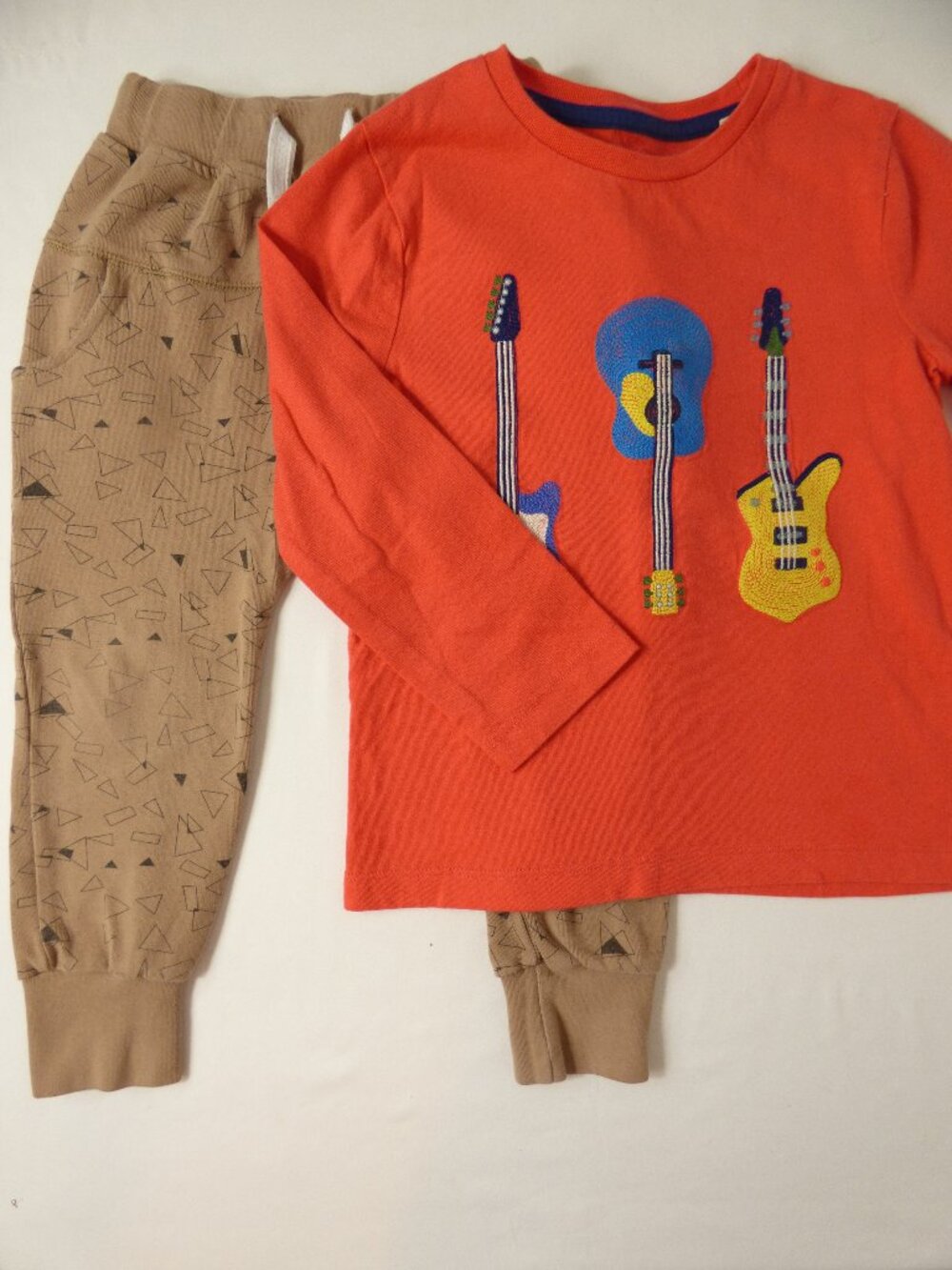 Mini Boden Guitar Applique T-Shirt & Little Bipsy Jogger Set, Size 4-5 Years